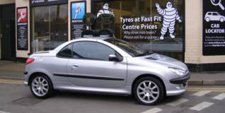 2003 (03) Peugeot 206 CC SE 2.0 Convertible